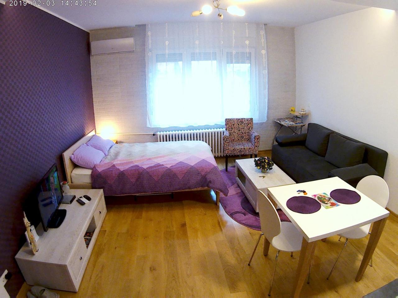 Sara - Modern Apartment In The City Center 노비사드 외부 사진