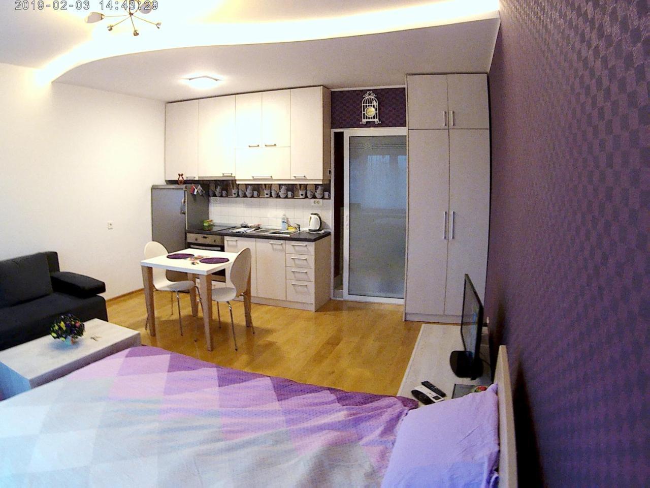 Sara - Modern Apartment In The City Center 노비사드 외부 사진